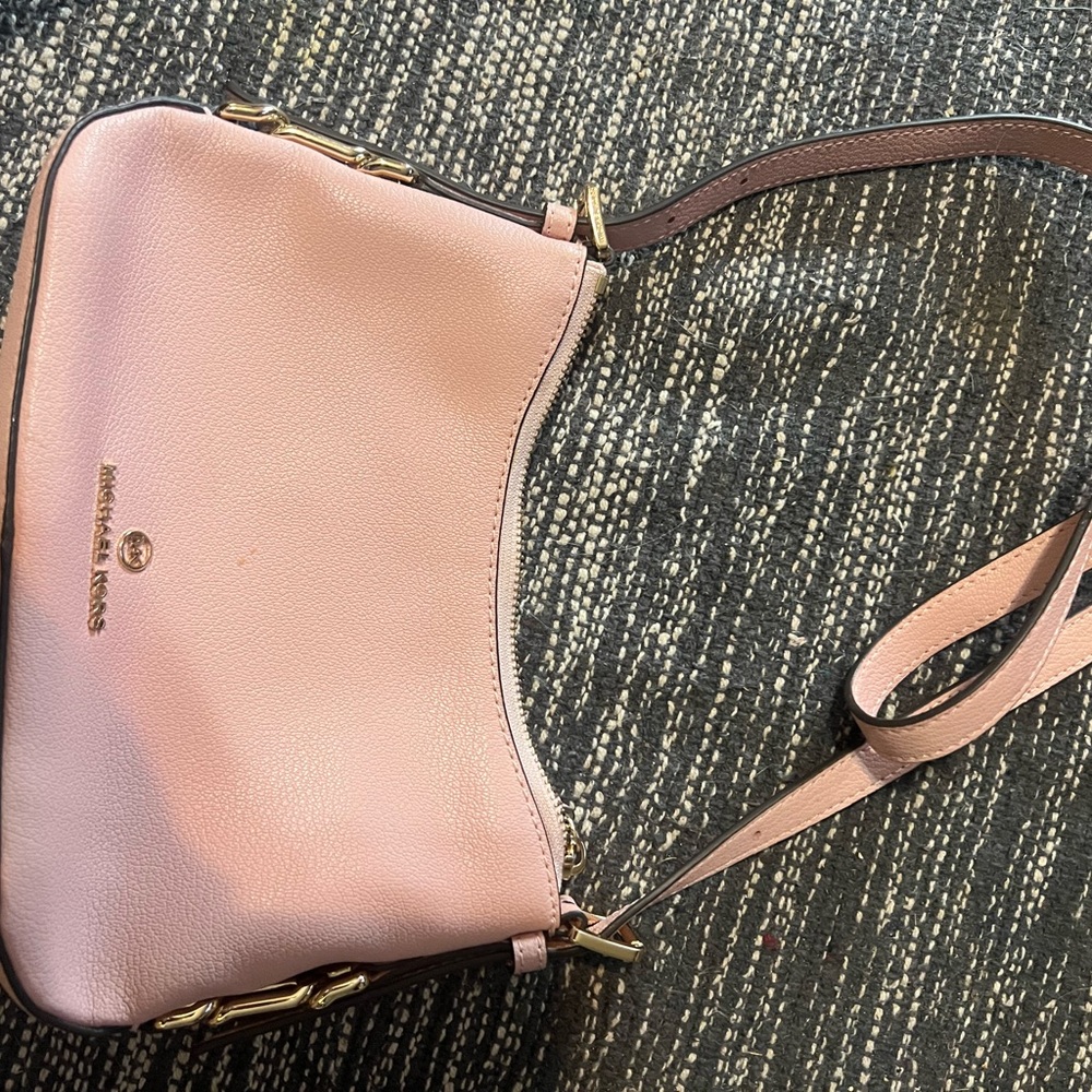 MICHAEL Michael Kors Pink Mini Bag with Textured Leather and Crossbody Strap